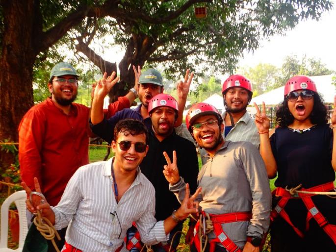 A hundred officers of 'NADT' visited Ramtek temple and learned cultural history | ‘एनएडीटी’चे शंभरावर अधिकारी पोहोचले रामटेकच्या गडमंदिरावर  A hundred officers of 'NADT' visited Ramtek temple and learned cultural history | ‘एनएडीटी’चे शंभरावर अधिकारी पोहोचले रामटेकच्या गडमंदिरावर