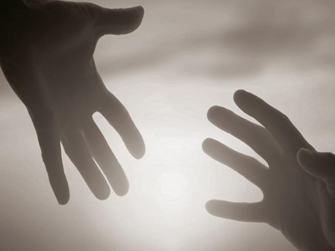 Couple commits suicide by drinking poison in Valiv | वालीवमध्ये दाम्पत्याची विष पिऊन आत्महत्या