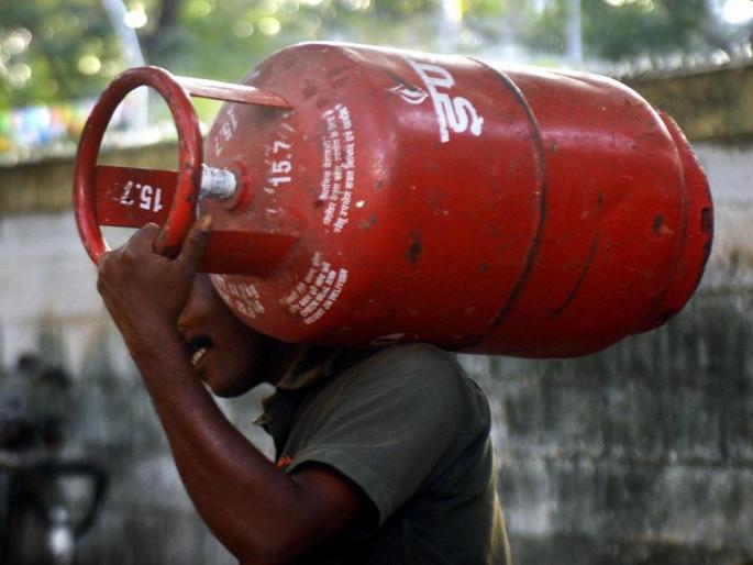 Amazon Pay will give cashback of 50 rs for Gas cylinders booking; see how | गॅस सिलिंडर मिळणार 50 रुपयांनी स्वस्त; असे करा Online बुकिंग Amazon Pay will give cashback of 50 rs for Gas cylinders booking; see how | गॅस सिलिंडर मिळणार 50 रुपयांनी स्वस्त; असे करा Online बुकिंग
