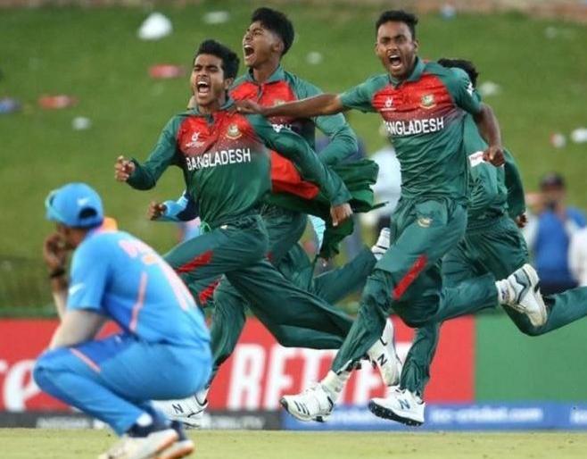 Bangladeshi players behavior is not acceptable - Priam Garg | बांगलादेशच्या खेळाडूंचे वर्तन अशोभनीय - प्रियम गर्ग