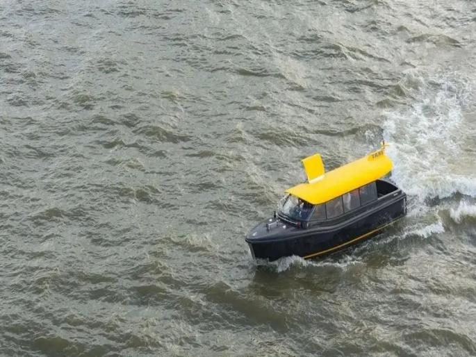 E-boat service on Mumbai route from August 15 Haven't a muhurat for six months Passengers unhappy | मुंबई मार्गावरील ई- बोटसेवा १५ ऑगस्टपासून? सहा महिन्यांपासून मुहूर्तच मिळेना; प्रवाशांत नाराजी E-boat service on Mumbai route from August 15 Haven't a muhurat for six months Passengers unhappy | मुंबई मार्गावरील ई- बोटसेवा १५ ऑगस्टपासून? सहा महिन्यांपासून मुहूर्तच मिळेना; प्रवाशांत नाराजी