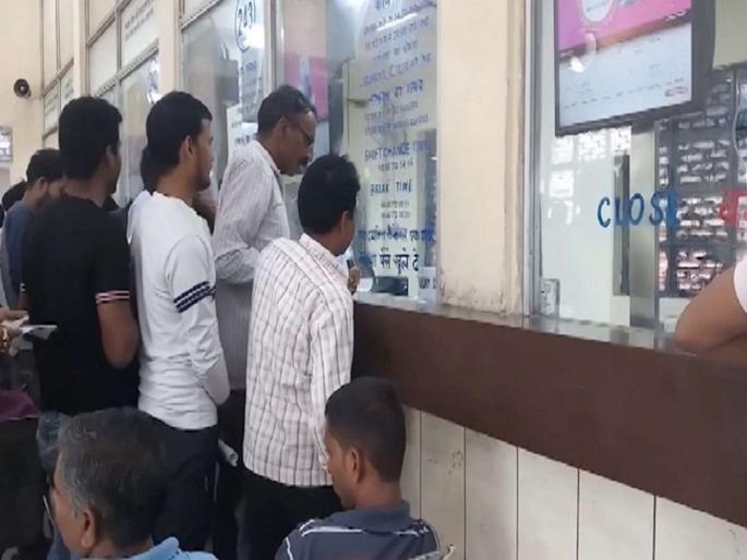 rpf busts e ticketing racket investigation in terror funding direction | ई-तिकिटाच्या काळाबाजारातून दहशतवाद्यांना निधी पुरवल्याचा संशय; RPFचा पर्दाफाश rpf busts e ticketing racket investigation in terror funding direction | ई-तिकिटाच्या काळाबाजारातून दहशतवाद्यांना निधी पुरवल्याचा संशय; RPFचा पर्दाफाश