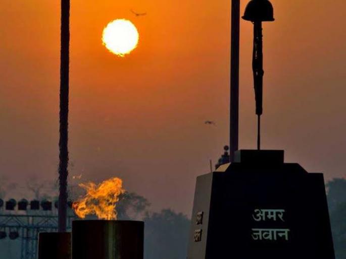After 50 years, India Gate’s Amar Jawan Jyoti to be doused, merged with flame at National War Memorial | India Gate Amar Jawan Jyoti: इंडिया गेटवर ५० वर्षे अखंड प्रज्वलित असलेली 'अमर जवान ज्योत' आज विझणार... After 50 years, India Gate’s Amar Jawan Jyoti to be doused, merged with flame at National War Memorial | India Gate Amar Jawan Jyoti: इंडिया गेटवर ५० वर्षे अखंड प्रज्वलित असलेली 'अमर जवान ज्योत' आज विझणार...