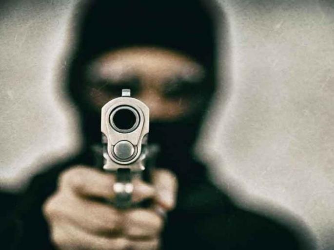 Death due to going to police instead of hospital; Shooting case: Excessive bleeding on the body | रुग्णालयात न जाता पाेलिसांत गेल्याने मृत्यू; गोळीबार प्रकरण : अति रक्तस्राव जीवावर Death due to going to police instead of hospital; Shooting case: Excessive bleeding on the body | रुग्णालयात न जाता पाेलिसांत गेल्याने मृत्यू; गोळीबार प्रकरण : अति रक्तस्राव जीवावर