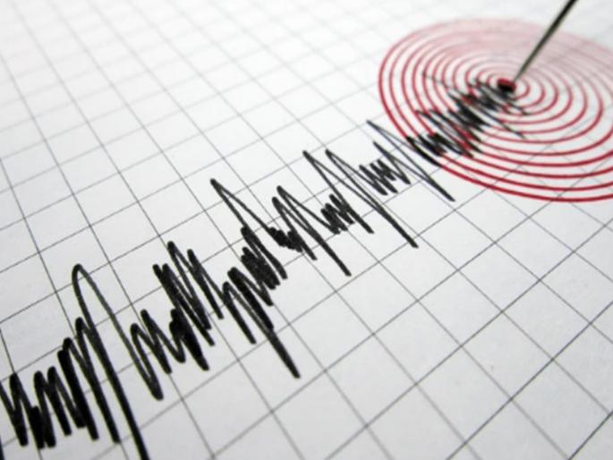 An earthquake struck the Koyna area on Monday night. The magnitude of the earthquake was recorded at 3.4 on the Richter scale | Koyna Earthquake: कोयनानगर भूकंपाच्या धक्क्याने हादरले; रात्री १२ वाजून ९ मिनिटांनी जाणवला सौम्य धक्का An earthquake struck the Koyna area on Monday night. The magnitude of the earthquake was recorded at 3.4 on the Richter scale | Koyna Earthquake: कोयनानगर भूकंपाच्या धक्क्याने हादरले; रात्री १२ वाजून ९ मिनिटांनी जाणवला सौम्य धक्का