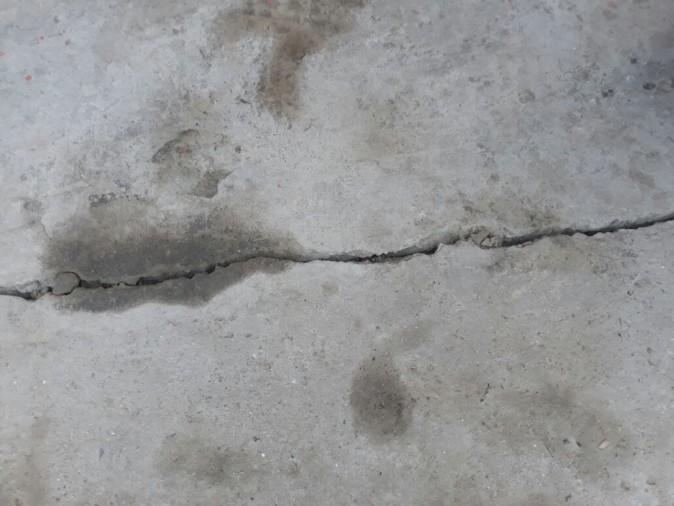 Continuous earthquake hartartaya villages, administrative machinery, yet still! | सततच्या भूकंपाने हादरतायेत गावे, प्रशासकीय यंत्रणा मात्र अद्याप ढिम्मच!