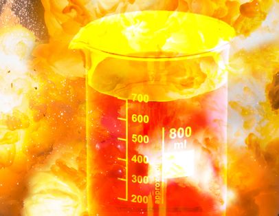 Raids on flammable hoarders | ज्वलनशील पदार्थांचा साठा करणाऱ्यांवर धाड Raids on flammable hoarders | ज्वलनशील पदार्थांचा साठा करणाऱ्यांवर धाड