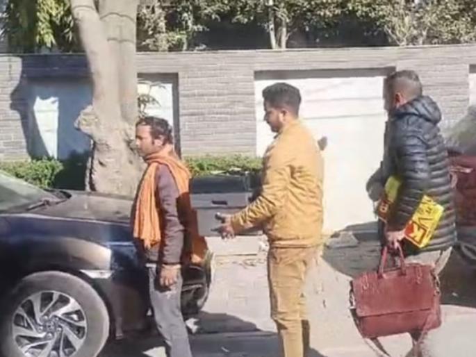 panipat ed raid at bjp leader nitisen bhatia house ends after 18 hour investigation have himachal pradesh connections | नोटा मोजण्याचं मशीन...; भाजपा नेत्याच्या घरावर १८ तास चाललेल्या ईडीच्या छाप्यात काय सापडलं? panipat ed raid at bjp leader nitisen bhatia house ends after 18 hour investigation have himachal pradesh connections | नोटा मोजण्याचं मशीन...; भाजपा नेत्याच्या घरावर १८ तास चाललेल्या ईडीच्या छाप्यात काय सापडलं?