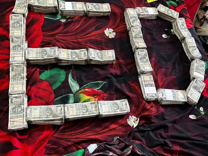 fake cancer drugs case ed raids delhi ncr cash worth rs 65 lakh recovered | कॅन्सरच्या बनावट औषध प्रकरणी ईडीची दिल्ली-NCR मध्ये छापेमारी; 65 लाखांची रोकड जप्त fake cancer drugs case ed raids delhi ncr cash worth rs 65 lakh recovered | कॅन्सरच्या बनावट औषध प्रकरणी ईडीची दिल्ली-NCR मध्ये छापेमारी; 65 लाखांची रोकड जप्त