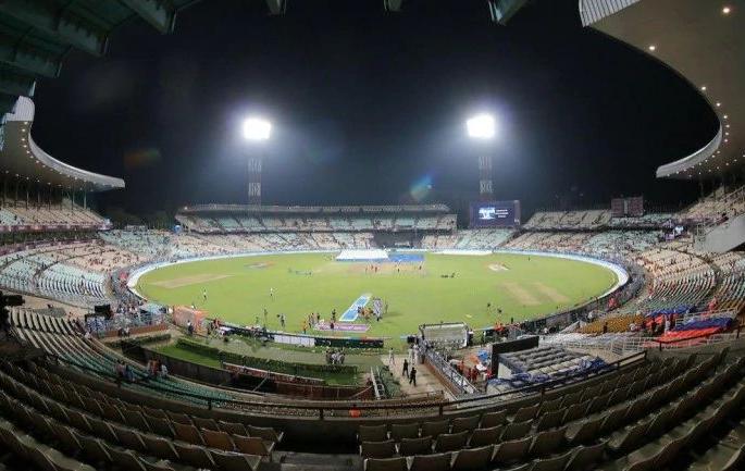 Know the rates of tickets for the first day night test in Kolkata ... | कोलकातामध्ये होणाऱ्या पहिल्या डे-नाईट टेस्टच्या तिकिटांचे दर किती असतील, जाणून घ्या...
