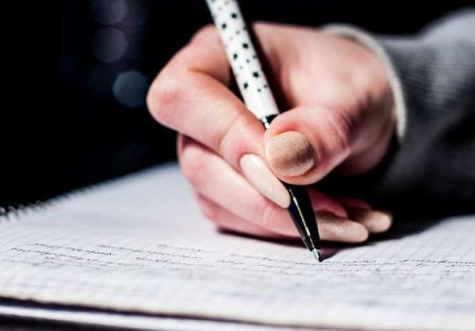Digital lessons for students from schools, classes | शाळा, क्लासेसकडून विद्यार्थ्यांना डिजिटल धडे Digital lessons for students from schools, classes | शाळा, क्लासेसकडून विद्यार्थ्यांना डिजिटल धडे