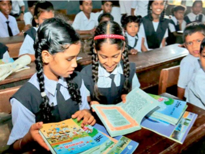 There is no uniform on the first day, the purchase process of the municipality is incomplete: will August dawn for distribution? | पहिल्या दिवशी गणवेश नाहीच, पालिकेची खरेदी प्रक्रिया अपूर्ण : वाटपासाठी ऑगस्ट उजाडणार? There is no uniform on the first day, the purchase process of the municipality is incomplete: will August dawn for distribution? | पहिल्या दिवशी गणवेश नाहीच, पालिकेची खरेदी प्रक्रिया अपूर्ण : वाटपासाठी ऑगस्ट उजाडणार?