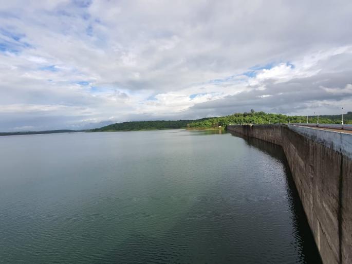 Barvi Dam is only half full compared to last year; We will have to face water scarcity in future | गेल्यावर्षीच्या तुलनेत बारवी धरण निम्मेच भरले; भविष्यात पाणीटंचाईचा सामना करावा लागणार Barvi Dam is only half full compared to last year; We will have to face water scarcity in future | गेल्यावर्षीच्या तुलनेत बारवी धरण निम्मेच भरले; भविष्यात पाणीटंचाईचा सामना करावा लागणार