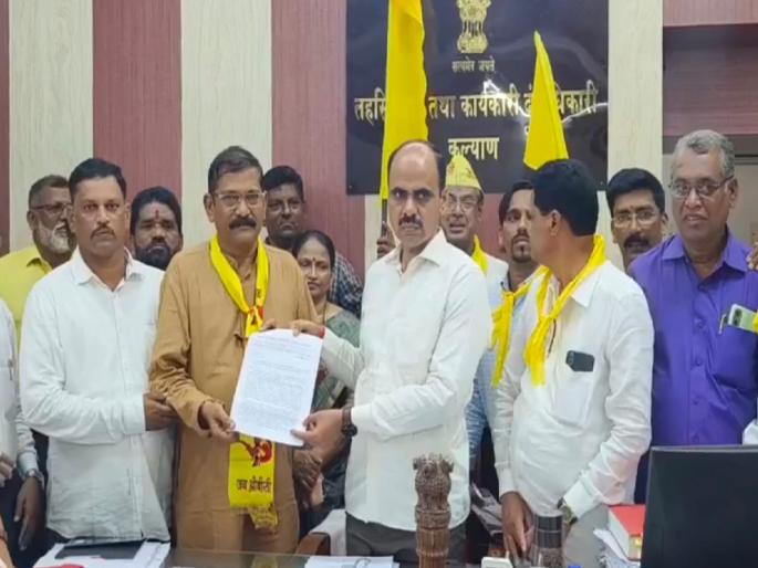 Silence of district MPs, MLAs on OBC reservation Regret of OBC community | ओबीसी आरक्षणावर जिल्ह्याचे खासदार, आमदारांचे मौन; ओबीसी समाजाची खंत Silence of district MPs, MLAs on OBC reservation Regret of OBC community | ओबीसी आरक्षणावर जिल्ह्याचे खासदार, आमदारांचे मौन; ओबीसी समाजाची खंत