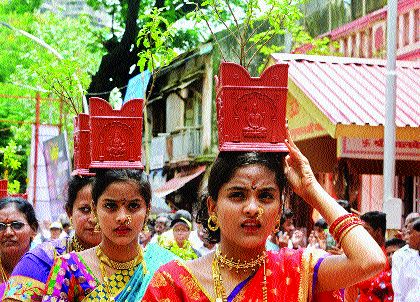 He will give charity to God ... Do not forget you | हेचि दान देगा देवा... तुझा विसर न व्हावा He will give charity to God ... Do not forget you | हेचि दान देगा देवा... तुझा विसर न व्हावा