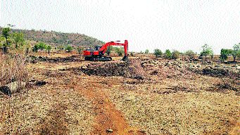 AfCons also dug up a farm with a niece | अॅफकॉन्सने भाचीला हाताशी धरून आत्याचेही शेत खोदले AfCons also dug up a farm with a niece | अॅफकॉन्सने भाचीला हाताशी धरून आत्याचेही शेत खोदले