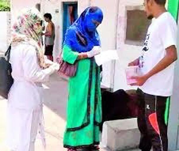 ZP teachers serving in the Corona epidemic are paid two months later | कोरोना महामारीत सेवा देणाऱ्या झेडपी शिक्षकांचा पगार होतो दोन महिन्यांनी ZP teachers serving in the Corona epidemic are paid two months later | कोरोना महामारीत सेवा देणाऱ्या झेडपी शिक्षकांचा पगार होतो दोन महिन्यांनी