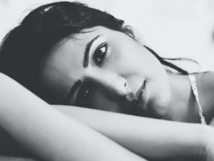 ott actress eisha chopra shares shocking experience that 70 year old man molested her in public | प्रसिद्ध अभिनेत्रीचा ७० वर्षीय व्यक्तीने केला विनयभंग, सार्वजनिक ठिकाणी आला धक्कादायक अनुभव ott actress eisha chopra shares shocking experience that 70 year old man molested her in public | प्रसिद्ध अभिनेत्रीचा ७० वर्षीय व्यक्तीने केला विनयभंग, सार्वजनिक ठिकाणी आला धक्कादायक अनुभव
