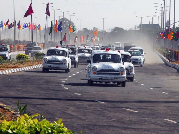 Difference Between VIP and VVIP: Who is VIP and who is VVIP? Know the difference between the two | Difference Between VIP and VVIP: व्हीआयपी कोण आणि व्हीव्हीआयपी कोण? जाणून घ्या दोन्हींमधील फरक Difference Between VIP and VVIP: Who is VIP and who is VVIP? Know the difference between the two | Difference Between VIP and VVIP: व्हीआयपी कोण आणि व्हीव्हीआयपी कोण? जाणून घ्या दोन्हींमधील फरक