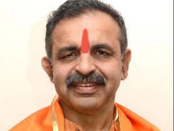 Milind Ekbote bail on condition of non-reception | मिलिंद एकबोटे यांना अॅट्रॉसिटी गुन्ह्यात जामीन मंजूर Milind Ekbote bail on condition of non-reception | मिलिंद एकबोटे यांना अॅट्रॉसिटी गुन्ह्यात जामीन मंजूर