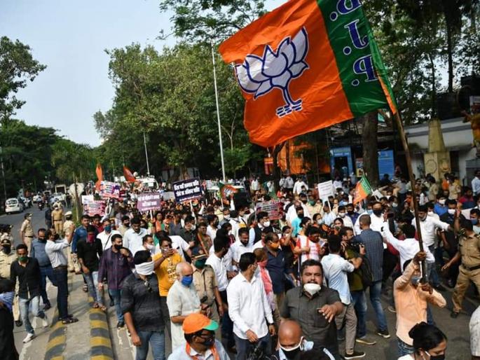 BJP's morcha in Shivaji Park against atrocities against women | महिला अत्याचारांविरोधात भाजपचा शिवाजी पार्कात मोर्चा BJP's morcha in Shivaji Park against atrocities against women | महिला अत्याचारांविरोधात भाजपचा शिवाजी पार्कात मोर्चा