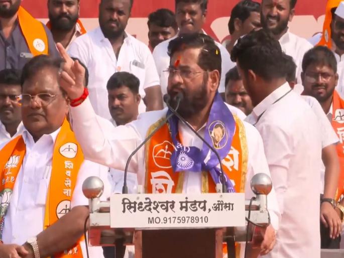 CM Eknath Shinde in Dharashiv : Uddhav Thackeray's torch setting fire in house-society; Attack of CM Eknath Shinde | उद्धव ठाकरेंची मशाल घराघरांत-समाजासमाजात आग लावणारी; CM एकनाथ शिंदेंचा हल्लाबोल
