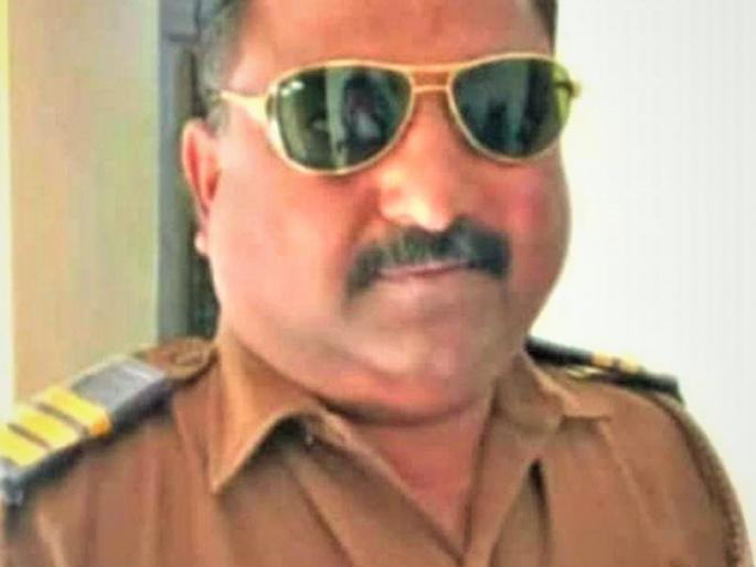 A police head constable was killed on the spot in a truck accident | मालवाहु ट्रक, दुचाकी अपघातात पोलीस हेड कॉन्स्टेबल जागीच ठार