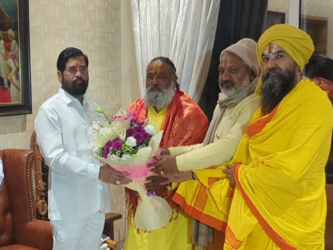 Invitation to visit Ayodhya to all MLAs-MP's of the group along with Chief Minister Eknath Shinde | मुख्यमंत्री एकनाथ शिंदेंसह गटातील सर्व आमदार-खासदारांना अयोध्या भेटीचे निमंत्रण Invitation to visit Ayodhya to all MLAs-MP's of the group along with Chief Minister Eknath Shinde | मुख्यमंत्री एकनाथ शिंदेंसह गटातील सर्व आमदार-खासदारांना अयोध्या भेटीचे निमंत्रण
