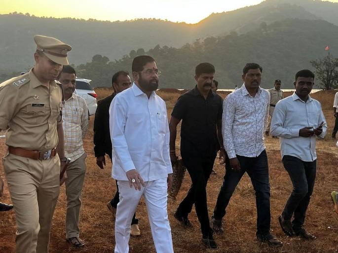 Eknath Shinde's refusal to talk to the media, reached his native village satara Dare, how many days of stay... | Eknath Shinde: एकनाथ शिंदेंचा प्रसारमाध्यमांशी बोलण्यास नकार, मूळ गावी पोहोचले, किती दिवसांचा मुक्काम... Eknath Shinde's refusal to talk to the media, reached his native village satara Dare, how many days of stay... | Eknath Shinde: एकनाथ शिंदेंचा प्रसारमाध्यमांशी बोलण्यास नकार, मूळ गावी पोहोचले, किती दिवसांचा मुक्काम...