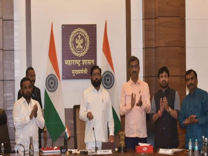 Waiver of stamp duty on farmers loans up to 160000 Chief Minister Shinde announcement | शेतकऱ्यांचे १ लाख ६० हजारापर्यंतच्या कर्जावरील मुद्रांक शुल्क माफ; मुख्यमंत्री शिंदे यांची घोषणा Waiver of stamp duty on farmers loans up to 160000 Chief Minister Shinde announcement | शेतकऱ्यांचे १ लाख ६० हजारापर्यंतच्या कर्जावरील मुद्रांक शुल्क माफ; मुख्यमंत्री शिंदे यांची घोषणा