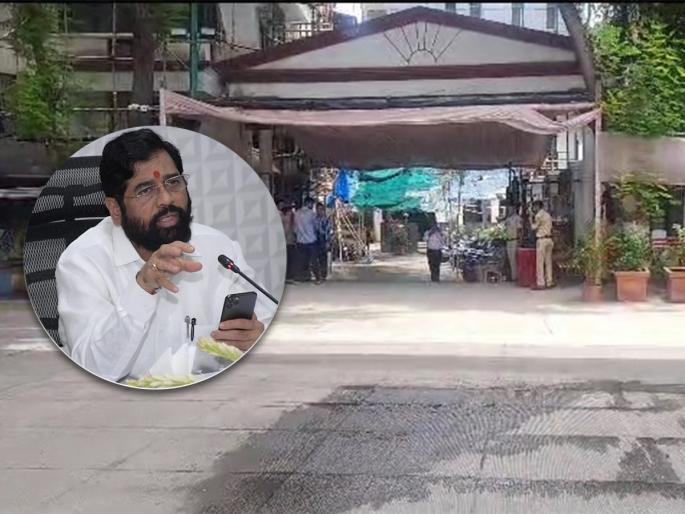 A rickshaw driver attempted suicide outside Chief Minister Eknath Shinde s residence thane | मुख्यमंत्री एकनाथ शिंदे यांच्या निवासस्थानाबाहेर रिक्षाचालकाचा आत्महत्येचा प्रयत्न A rickshaw driver attempted suicide outside Chief Minister Eknath Shinde s residence thane | मुख्यमंत्री एकनाथ शिंदे यांच्या निवासस्थानाबाहेर रिक्षाचालकाचा आत्महत्येचा प्रयत्न
