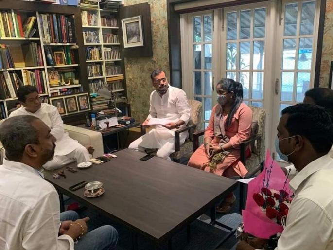 ITI teacher without salary for 8 months, now expect from Raj Thackeray | ITI शिक्षक 8 महिन्यांपासून पगाराविना, आता राज ठाकरेंकडूनच अपेक्षा ITI teacher without salary for 8 months, now expect from Raj Thackeray | ITI शिक्षक 8 महिन्यांपासून पगाराविना, आता राज ठाकरेंकडूनच अपेक्षा