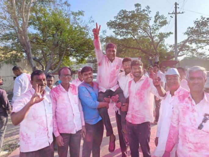 NCP dominates Daund taluka buying and selling association | दौंड तालुका खरेदी विक्री संघावर राष्ट्रवादीचे वर्चस्व NCP dominates Daund taluka buying and selling association | दौंड तालुका खरेदी विक्री संघावर राष्ट्रवादीचे वर्चस्व