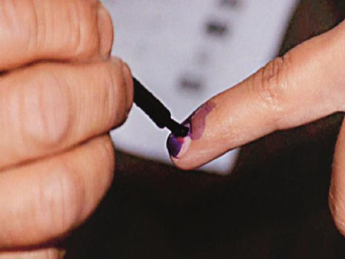 In the city, there are 1,949 ink bottles for voting | नगरमध्ये मतदानासाठी आल्या ११,६९५ शाईच्या बाटल्या