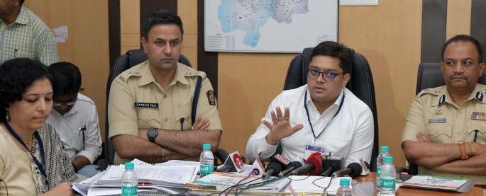 Voting on Thursday in Nagpur, ready for administration: 23 thousand employees deployed | नागपुरात गुरुवारी मतदान, प्रशासन सज्ज : २३ हजार कर्मचारी तैनात Voting on Thursday in Nagpur, ready for administration: 23 thousand employees deployed | नागपुरात गुरुवारी मतदान, प्रशासन सज्ज : २३ हजार कर्मचारी तैनात