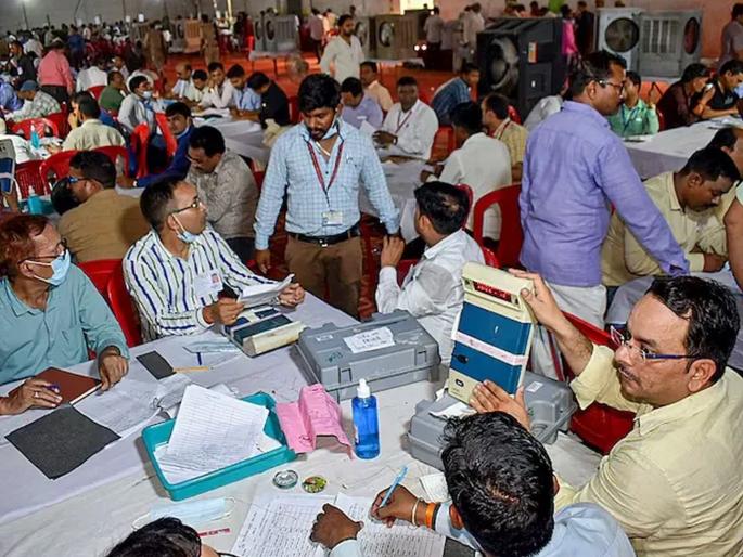 Election Commission takes big decision regarding vote counting, now EVM votes will be counted only after postal ballot | निवडणूक आयोगाने मतमोजणीबाबत घेतला मोठा निर्णय, आता पोस्टल बॅलेटनंतरच होणार EVM मधील मतांची मोजणी Election Commission takes big decision regarding vote counting, now EVM votes will be counted only after postal ballot | निवडणूक आयोगाने मतमोजणीबाबत घेतला मोठा निर्णय, आता पोस्टल बॅलेटनंतरच होणार EVM मधील मतांची मोजणी