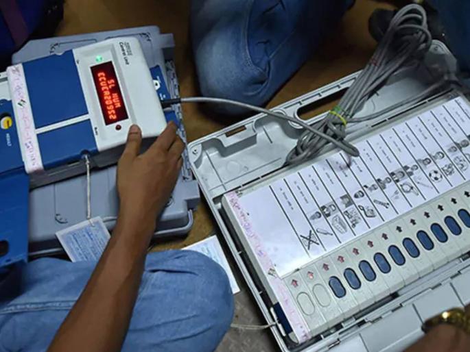 lok sabha election 2024 The turnout has decreased in the first two phases of the Lok Sabha elections | पहिल्या दोन टप्प्यांतील मतदान पाहून नेत्यांचं वाढलं टेन्शन; सभांना होते गर्दी, मात्र मत देताना लोकांचा हात आखडता lok sabha election 2024 The turnout has decreased in the first two phases of the Lok Sabha elections | पहिल्या दोन टप्प्यांतील मतदान पाहून नेत्यांचं वाढलं टेन्शन; सभांना होते गर्दी, मात्र मत देताना लोकांचा हात आखडता