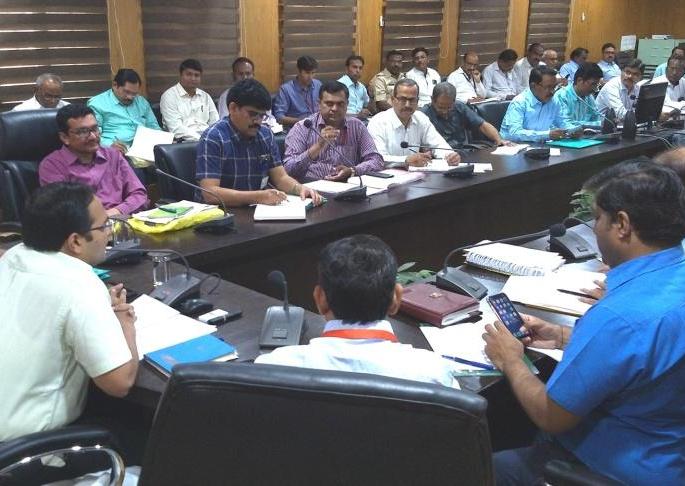 Implement effective Model Code of Conduct - Rishikesh Modak | आदर्श आचारसंहितेची प्रभावी अंमलबजावणी करा - ऋषीकेश मोडक Implement effective Model Code of Conduct - Rishikesh Modak | आदर्श आचारसंहितेची प्रभावी अंमलबजावणी करा - ऋषीकेश मोडक