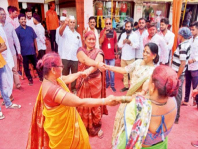 Maharashtra Lok Sabha Election Result 2024: In 15 direct contests in the state, Congress defeats BJP in 11 seats, Shinde Sena -Uddhav Sena fight in 13 seats | Maharashtra Lok Sabha Election Result 2024: राज्यात थेट १५ लढतीत काँग्रेसची भाजपवर ११ जागांवर मात, शिंदेसेना-उद्धवसेना १३ जागांवर लढाई Maharashtra Lok Sabha Election Result 2024: In 15 direct contests in the state, Congress defeats BJP in 11 seats, Shinde Sena -Uddhav Sena fight in 13 seats | Maharashtra Lok Sabha Election Result 2024: राज्यात थेट १५ लढतीत काँग्रेसची भाजपवर ११ जागांवर मात, शिंदेसेना-उद्धवसेना १३ जागांवर लढाई