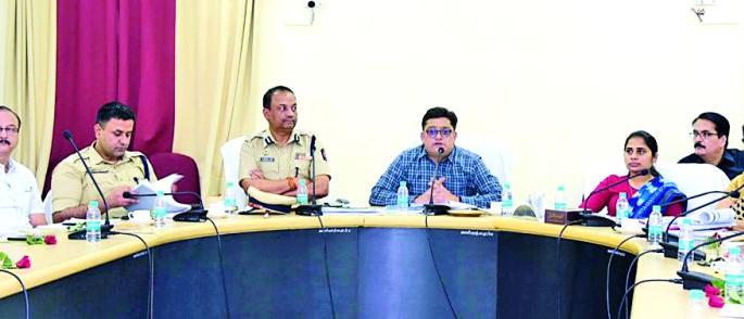 Due to VVPat poll is more transparent: Ashwin Mudgal | व्हीव्हीपॅटमुळे मतदान अधिक पारदर्शक : अश्विन मुदगल Due to VVPat poll is more transparent: Ashwin Mudgal | व्हीव्हीपॅटमुळे मतदान अधिक पारदर्शक : अश्विन मुदगल