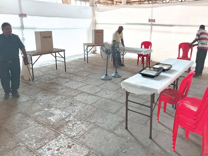 Business Representatives Choice In Choice; Voting today | व्यापारी प्रतिनिधी निवडीत चुरस; आज मतदान Business Representatives Choice In Choice; Voting today | व्यापारी प्रतिनिधी निवडीत चुरस; आज मतदान