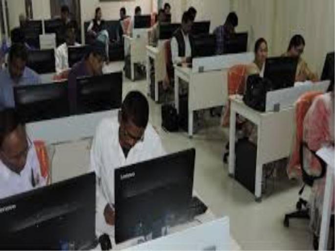 officer pass out on border in the examination of Election Commission at Pune | पुण्यात निवडणूक आयोगाच्या परीक्षेत अधिकारी काठावर पास officer pass out on border in the examination of Election Commission at Pune | पुण्यात निवडणूक आयोगाच्या परीक्षेत अधिकारी काठावर पास