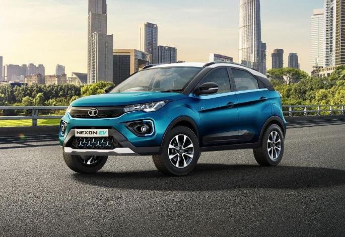 Electric vehicles will get a boost, 10 percent registration target by 2025 | Electric vehicles: इलेक्ट्रिक वाहनांना मिळणार चालना, २०२५पर्यंत १० टक्के नोंदणीचे उद्दिष्ट Electric vehicles will get a boost, 10 percent registration target by 2025 | Electric vehicles: इलेक्ट्रिक वाहनांना मिळणार चालना, २०२५पर्यंत १० टक्के नोंदणीचे उद्दिष्ट