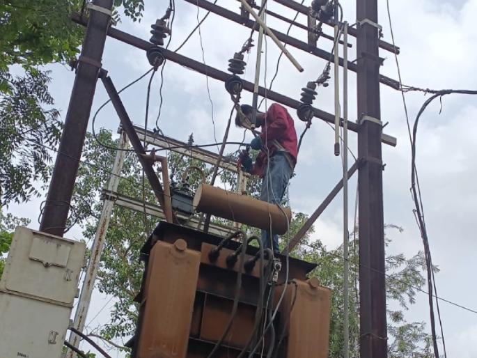 150 lights go out in just 10 days during summer; Two lakh consumers in Dombivli suffer | उन्हाच्या काहिलीत केवळ दहा दिवसांत १५० वेळा बत्ती गुल; डोंबिवलीतील दोन लाख ग्राहकांना मनस्ताप 150 lights go out in just 10 days during summer; Two lakh consumers in Dombivli suffer | उन्हाच्या काहिलीत केवळ दहा दिवसांत १५० वेळा बत्ती गुल; डोंबिवलीतील दोन लाख ग्राहकांना मनस्ताप