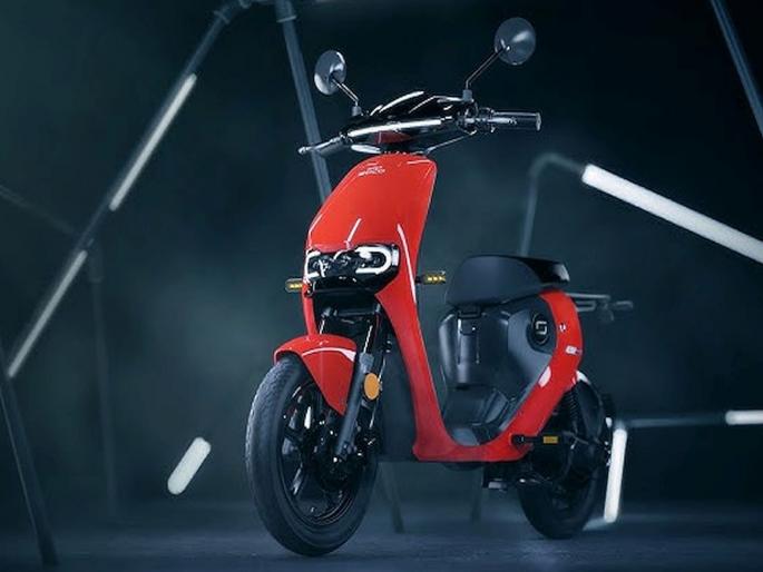 Ola is the Maruti in the electric scooter sector; 4 lakh sales in 2024, Bajaj, TVS are nowhere to be found | ईलेक्ट्रीक स्कूटरच्या क्षेत्रातली मारुती; ४ लाख विक्री, बजाज, टीव्हीएस कुठेच नाहीत Ola is the Maruti in the electric scooter sector; 4 lakh sales in 2024, Bajaj, TVS are nowhere to be found | ईलेक्ट्रीक स्कूटरच्या क्षेत्रातली मारुती; ४ लाख विक्री, बजाज, टीव्हीएस कुठेच नाहीत