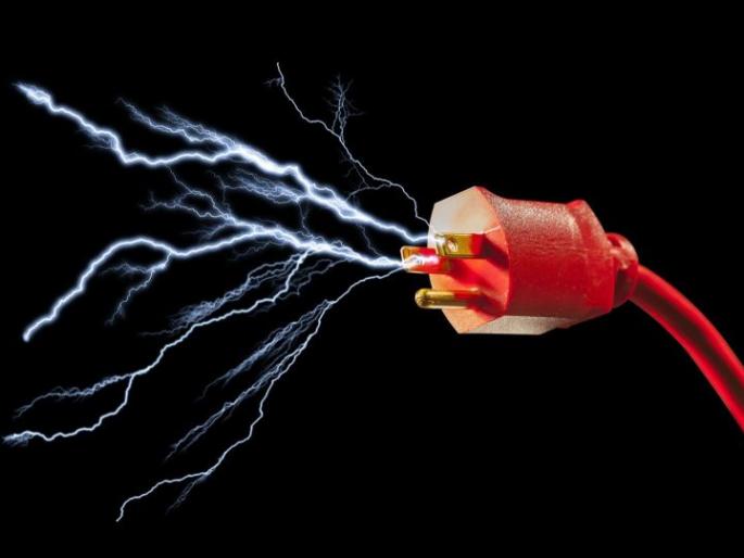 Three sisters died of cooler shock; | कूलरचा शॉक लागून तीन सख्ख्या बहिणींचा मृत्यू; कुटुंबावर शोककळा Three sisters died of cooler shock; | कूलरचा शॉक लागून तीन सख्ख्या बहिणींचा मृत्यू; कुटुंबावर शोककळा