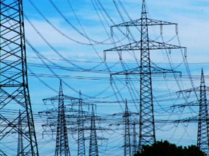 Poor electricity consumers will get free electricity for 25 years Mahavitaran's initiative for smart scheme | गरीब वीज ग्राहकांना मिळणार २५ वर्षे मोफत वीज; स्मार्ट योजनेसाठी महावितरणचा पुढाकार Poor electricity consumers will get free electricity for 25 years Mahavitaran's initiative for smart scheme | गरीब वीज ग्राहकांना मिळणार २५ वर्षे मोफत वीज; स्मार्ट योजनेसाठी महावितरणचा पुढाकार