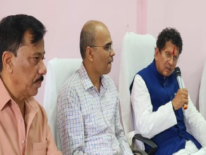 The elephant removal campaign will be implemented after the monsoon, the government will try to compensate for the increased damage - Minister Kesarkar | हत्ती हटाव मोहीम पावसाळ्यानंतर राबविणार, वाढीव नुकसान भरपाईसाठी शासन प्रयत्नशील - मंत्री केसरकर