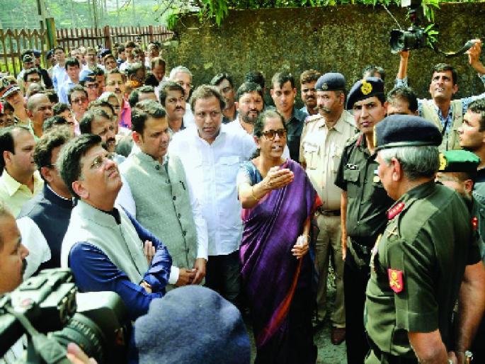 Elphinstone's new bridge to build army; Inauguration in three months | एल्फिन्स्टनचा नवा पूल लष्कर बांधणार; तीन महिन्यांत उद्घाटन Elphinstone's new bridge to build army; Inauguration in three months | एल्फिन्स्टनचा नवा पूल लष्कर बांधणार; तीन महिन्यांत उद्घाटन