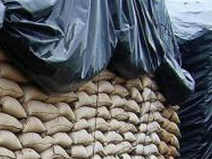 Emergency arrangement of grain in Buldhana district | बुलडाणा जिल्ह्यात आपत्कालीन स्थितीत धान्याची व्यवस्था Emergency arrangement of grain in Buldhana district | बुलडाणा जिल्ह्यात आपत्कालीन स्थितीत धान्याची व्यवस्था